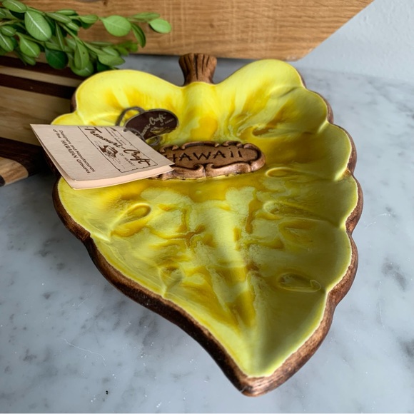 COPY - Vintage Treasure Craft Hawaii Plate/Ashtray - Picture 13 of 14